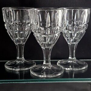 Richards & Hartley EAPG Verona Cocktail Glasses 4.25" (3) block star glass 1910